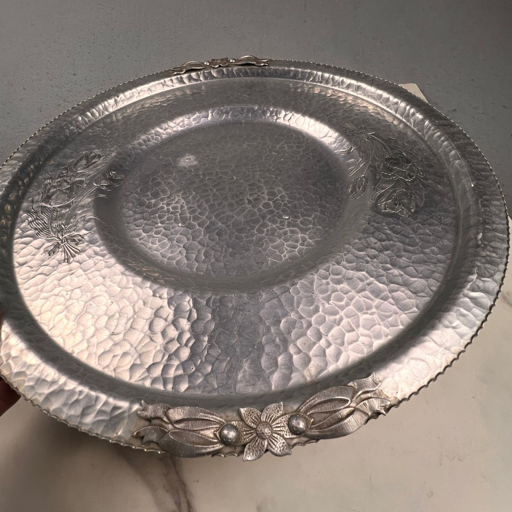 Vintage Hammered Aluminum Footed Serving Tray Silver Tulip Floral Scalloped 14.5 - Picture 12 of 16